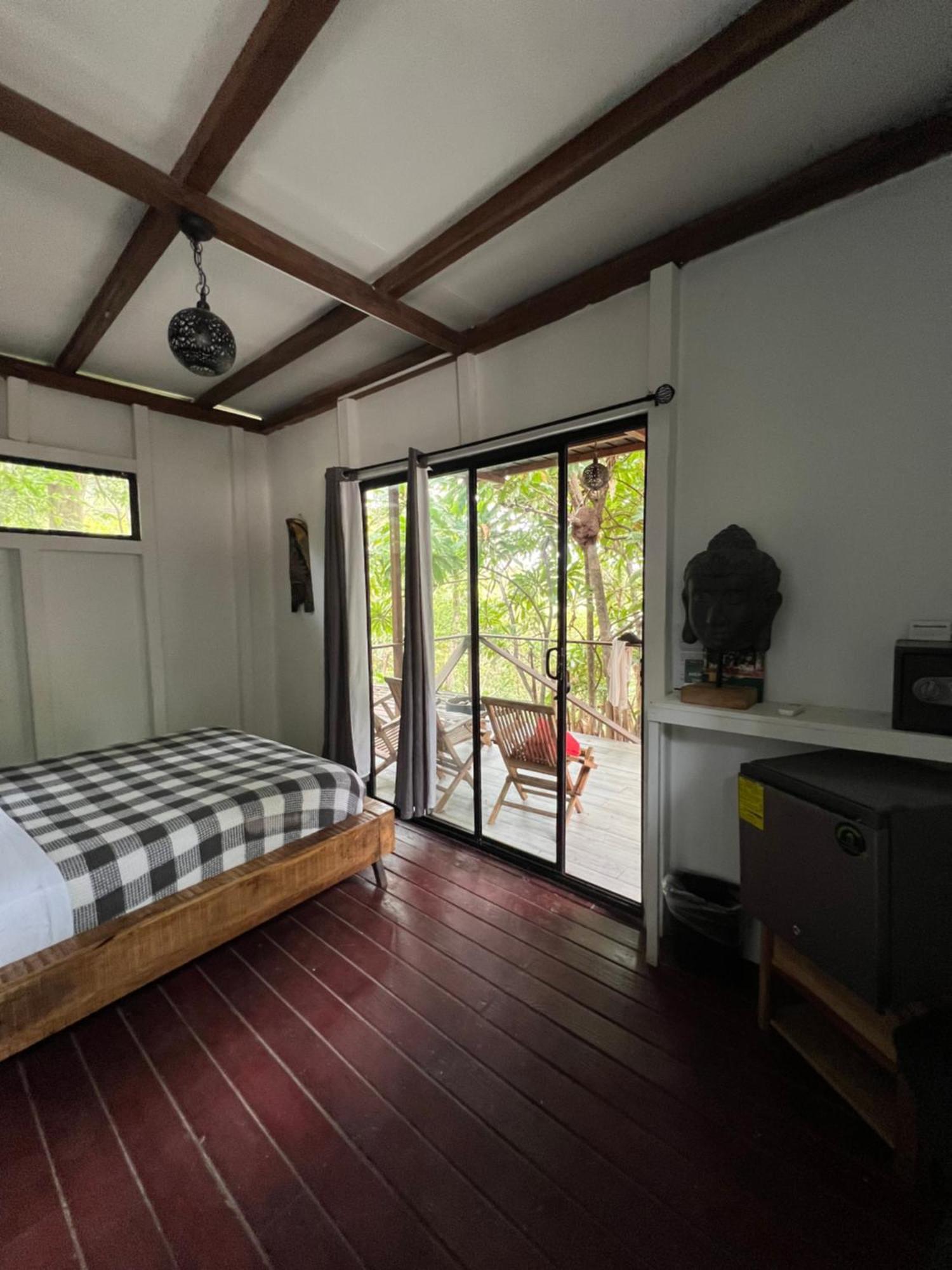 Hostel-island Paradise, Saboga And Noelia (adults Only) 5*