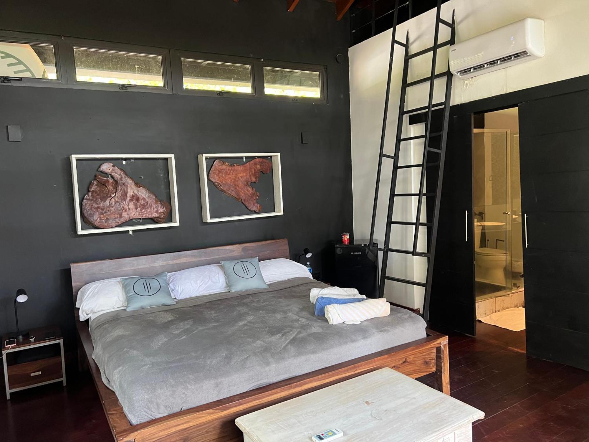 Hostel-island Paradise, Saboga And Noelia (adults Only) 5*