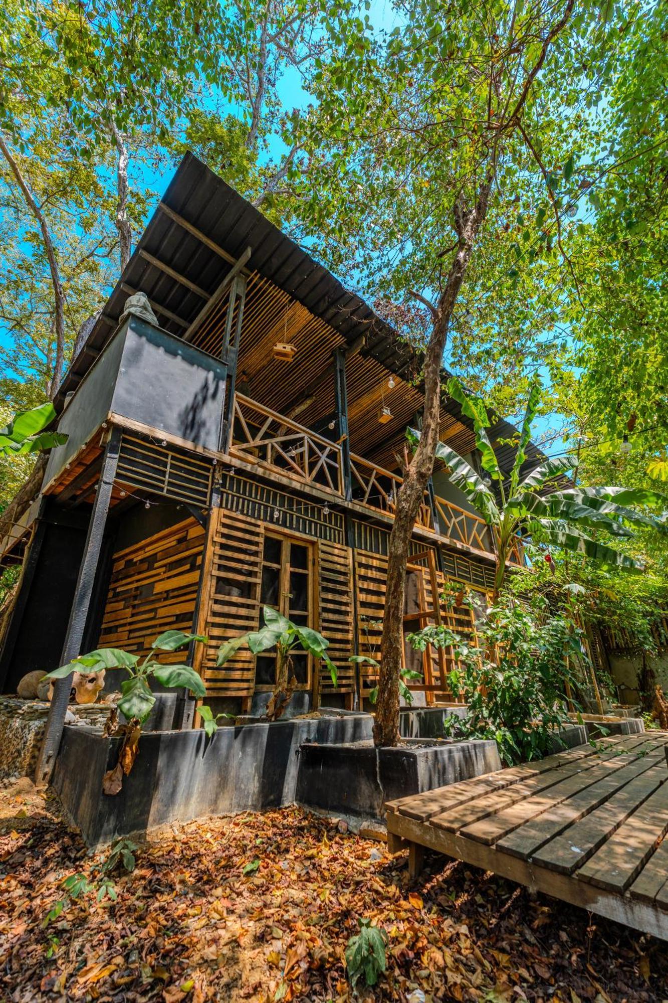 Hostel-island Paradise, Saboga And Noelia (adults Only) Hotel