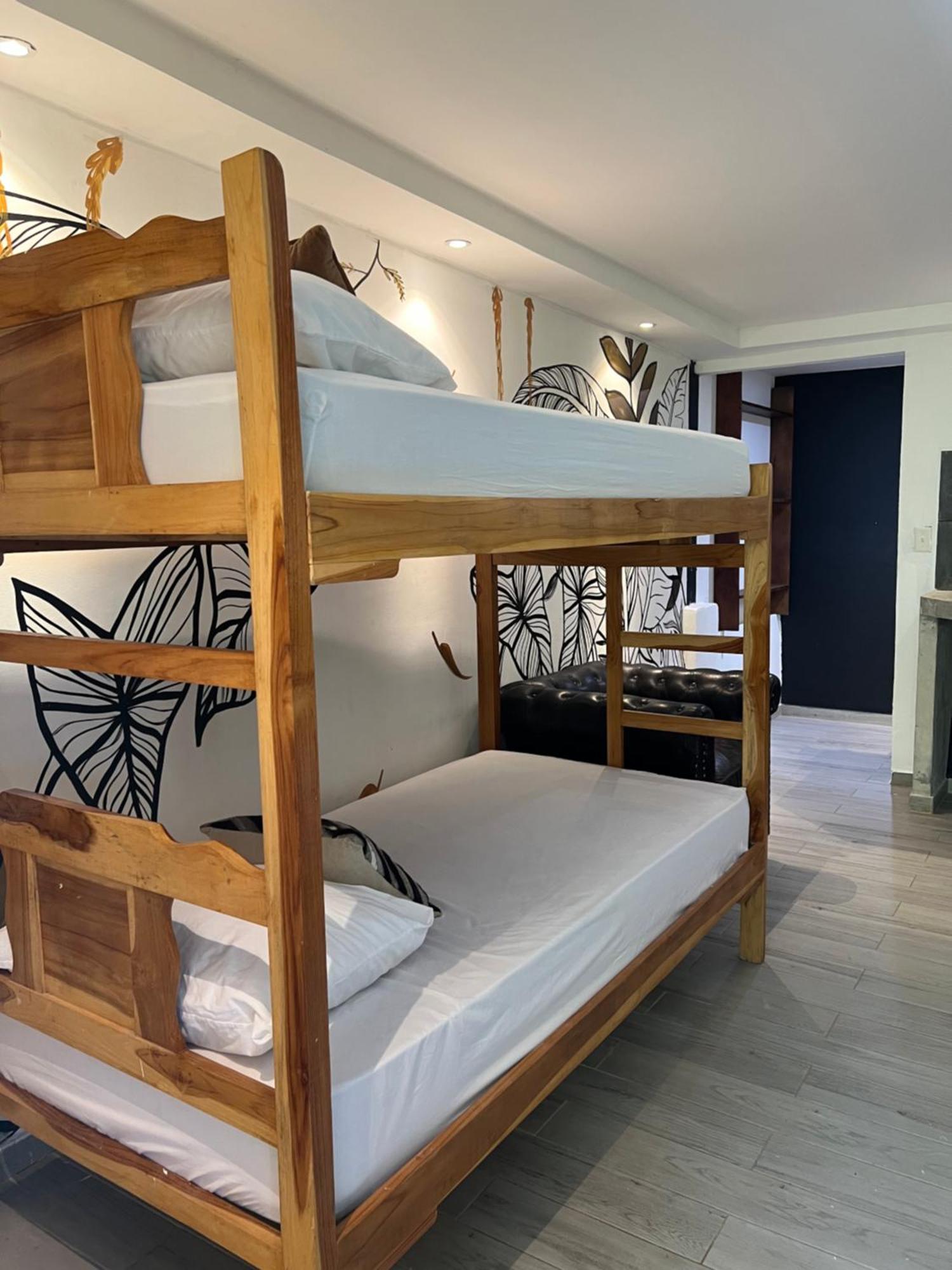 Hotel Hostel-island Paradise, Saboga And Noelia (adults Only)
